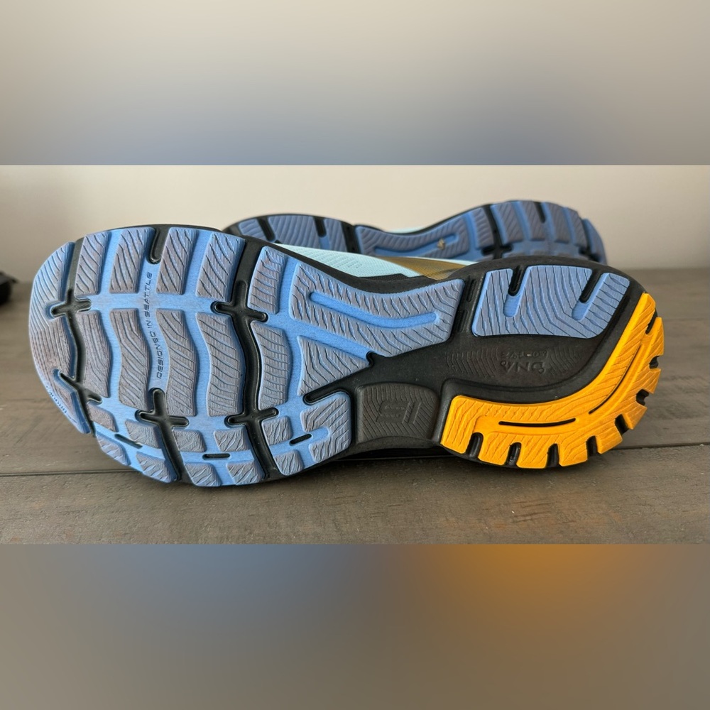 Women Brooks Running Shoe
